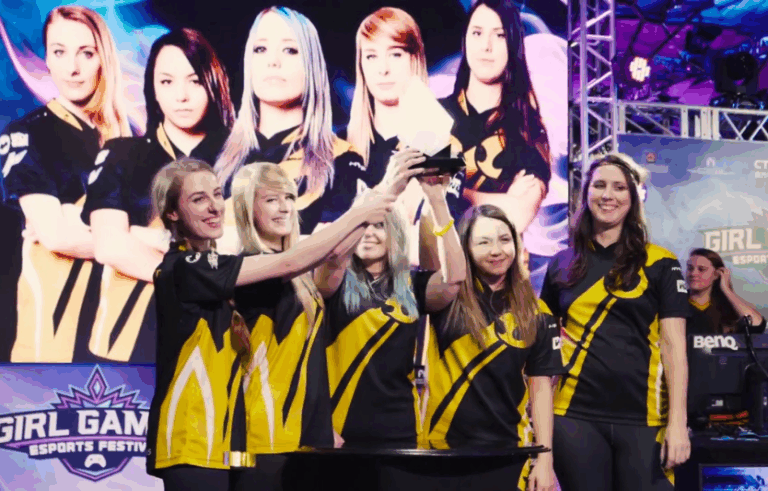 Як організувати жіночі комʼюніті-сквади у популярних шутерах